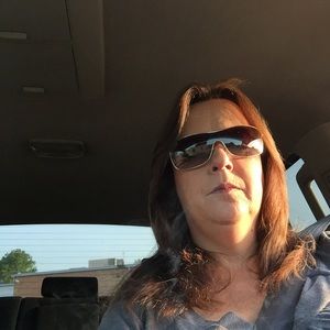 Meet your Posher, Rhonda